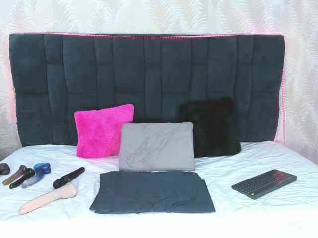 ArianaDiosa webcam