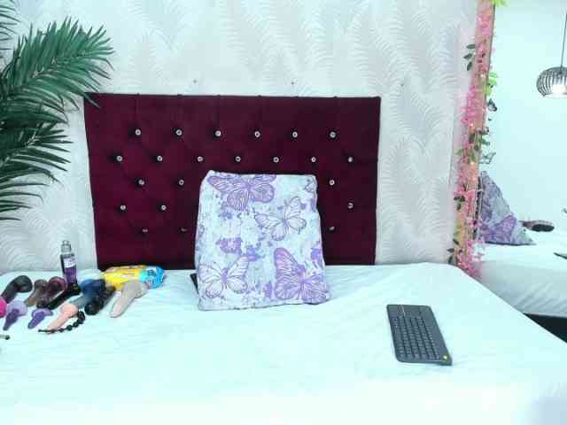ArianaDiosa webcam