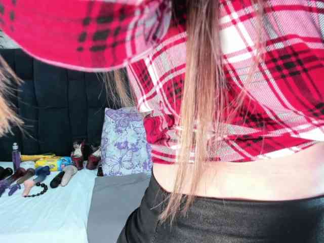 ArianaDiosa webcam