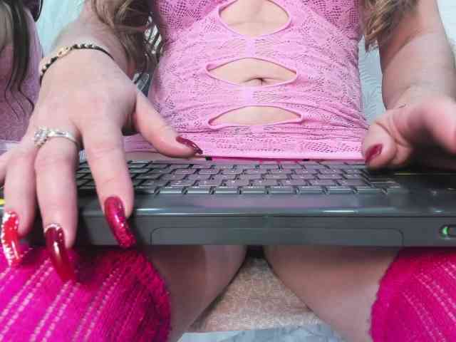 ArianaDiosa webcam