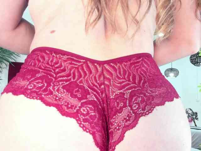 ArianaDiosa webcam