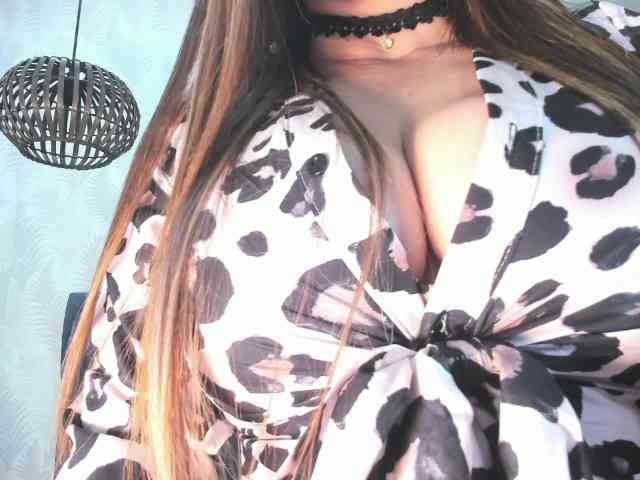ArianaDiosa webcam