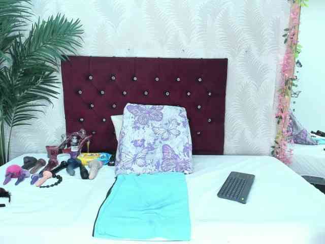 ArianaDiosa webcam