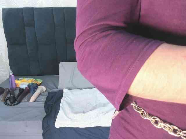 ArianaDiosa webcam