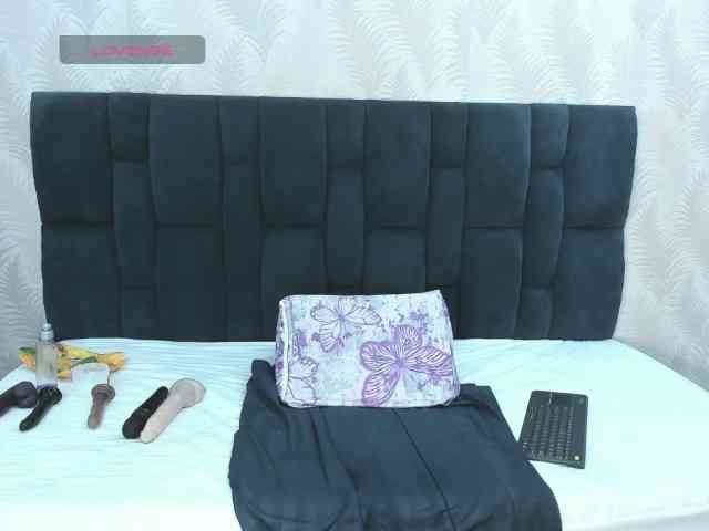 ArianaDiosa webcam