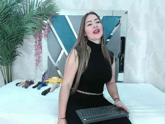ArianaDiosa webcam