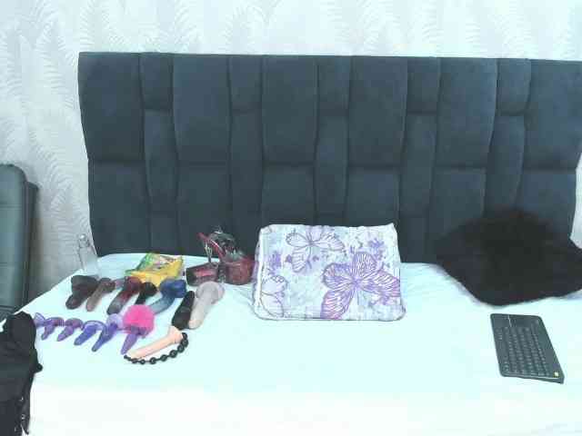 ArianaDiosa webcam
