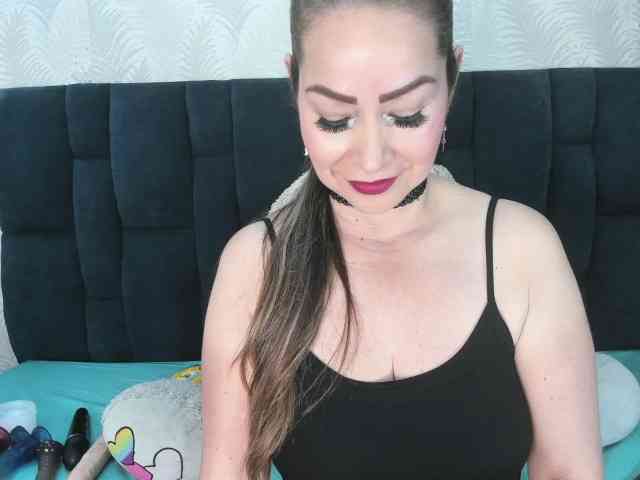 ArianaDiosa webcam