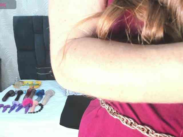 ArianaDiosa webcam