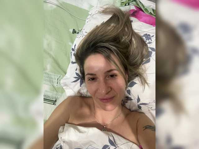 HARIZZMA's BongaCams show and profile