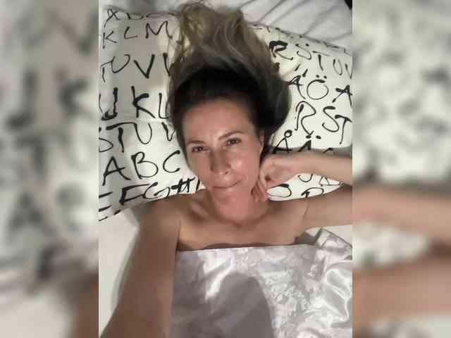 free webcam chat HARIZZMA