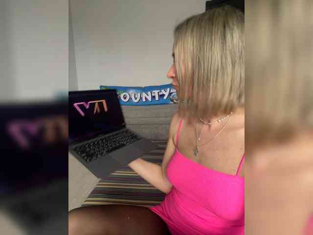 HARIZZMA Live Webcam on BongaCams