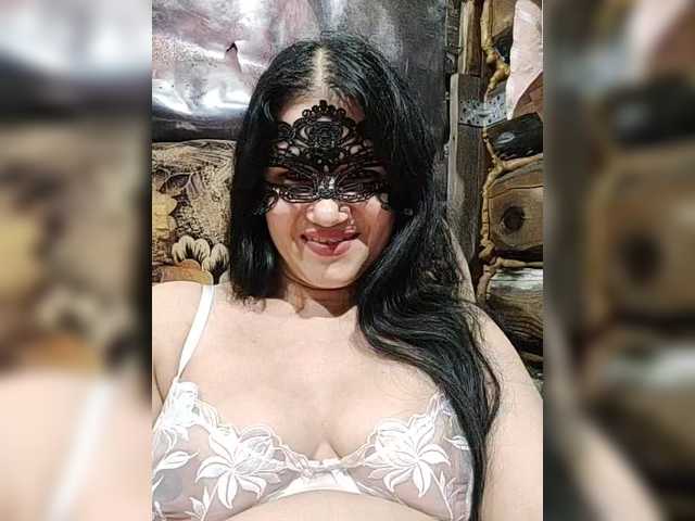 ZulfaMillers's BongaCams show and profile