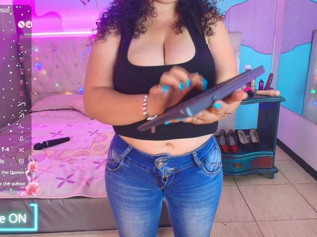 Zalymature live cam profile