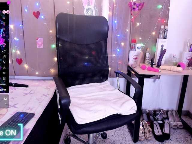 Zalymature's BongaCams show and profile