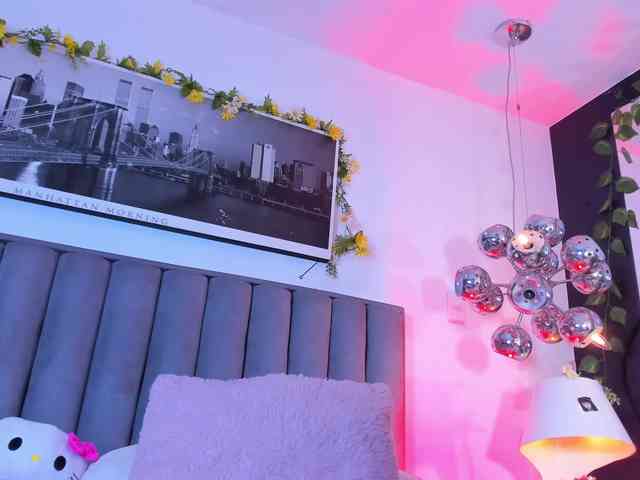 DianeCalder webcam