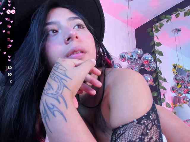DianeCalder webcam