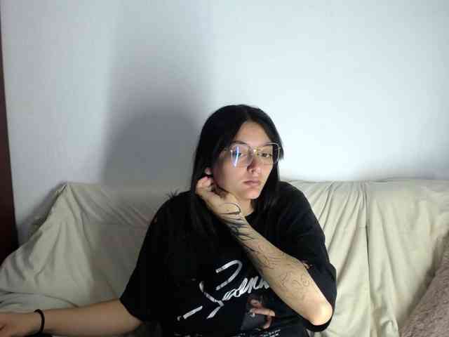 Lesliee22 webcam