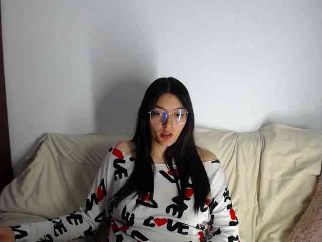 Lesliee22 webcam