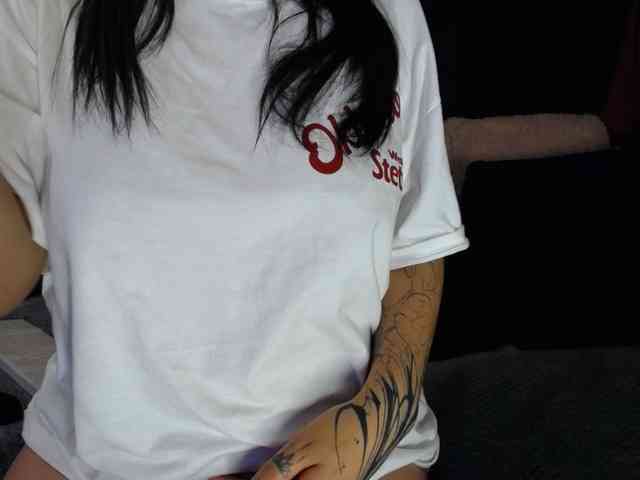 Lesliee22 webcam