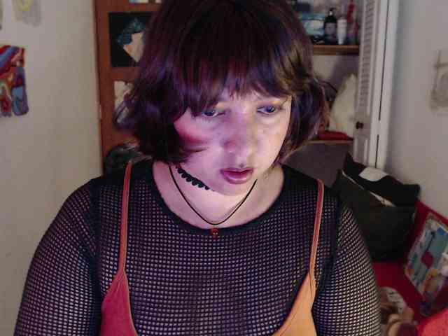 NanaBela webcam