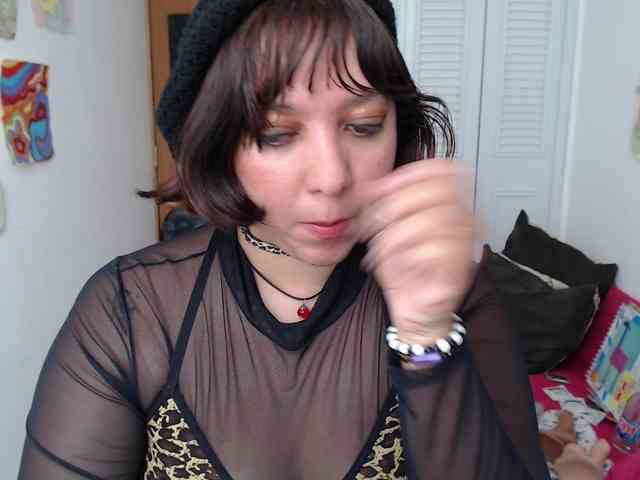 NanaBela webcam