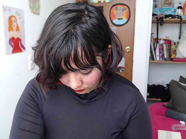NanaBela webcam