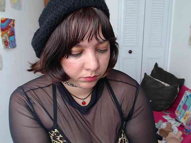 NanaBela webcam