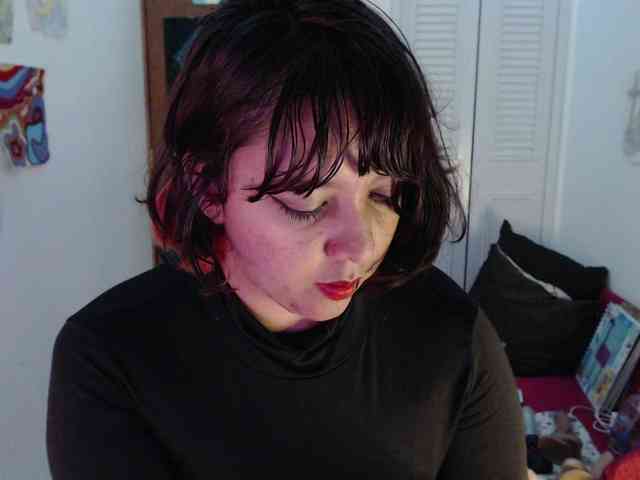 NanaBela webcam