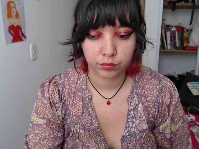 NanaBela webcam