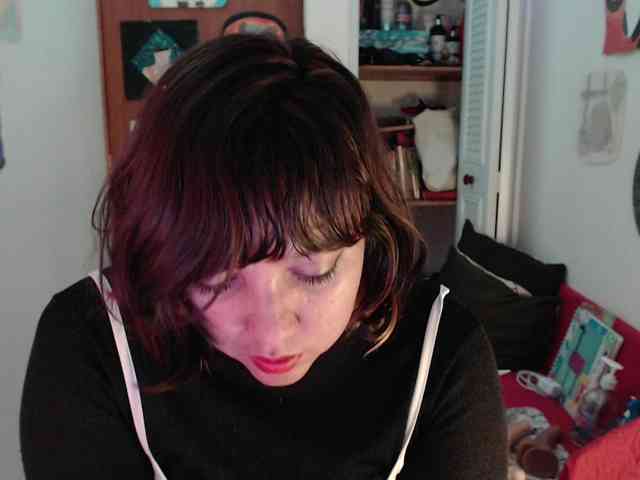 NanaBela webcam