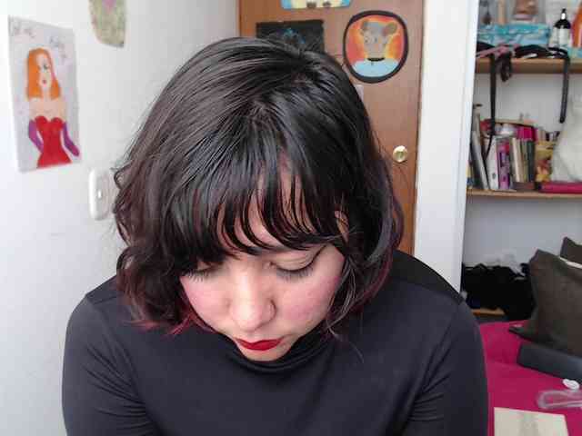 NanaBela webcam