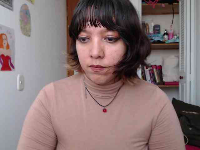 NanaBela webcam