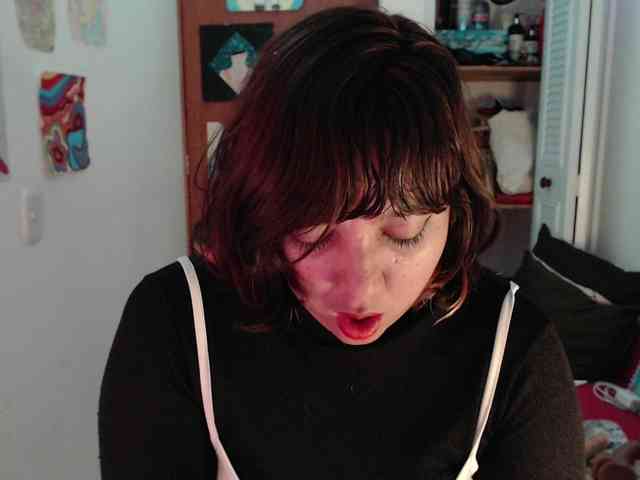 NanaBela webcam