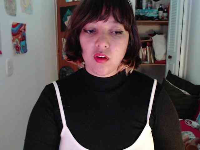 NanaBela webcam