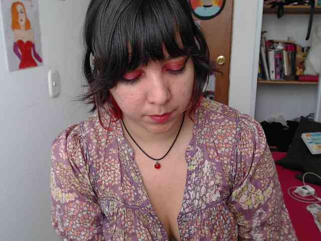 NanaBela webcam
