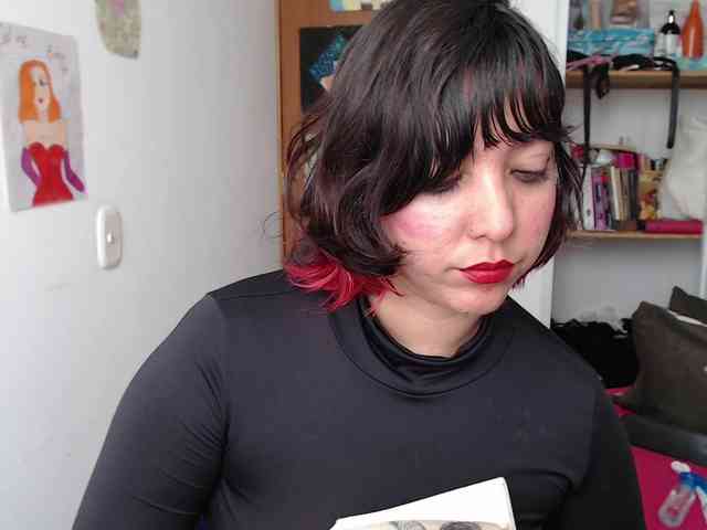 NanaBela webcam