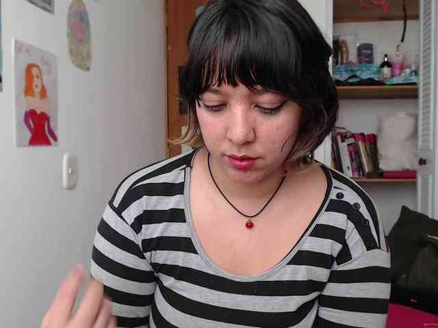 NanaBela webcam