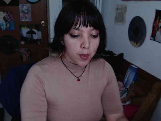 NanaBela webcam
