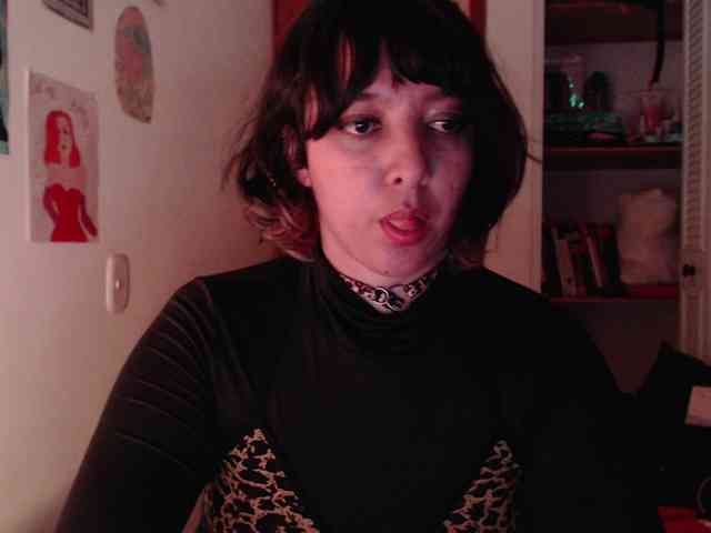 NanaBela webcam