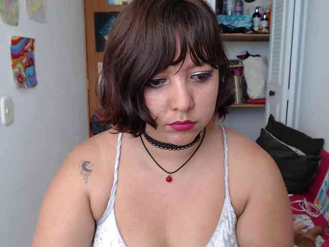 NanaBela webcam