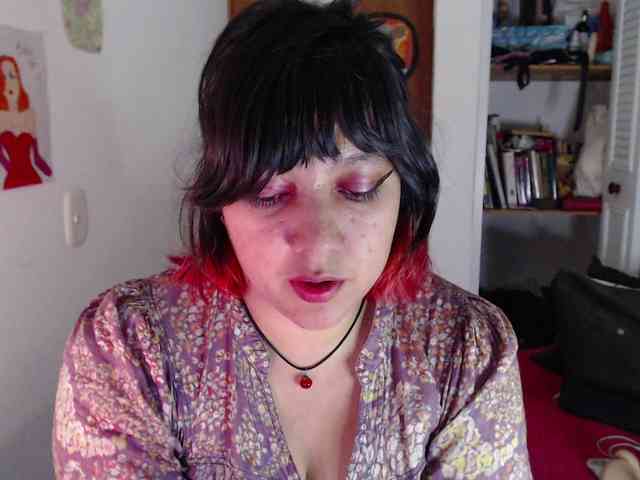 NanaBela webcam