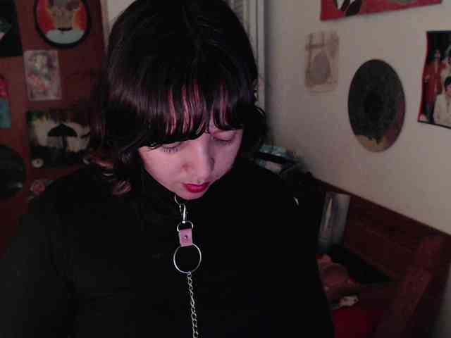 NanaBela webcam