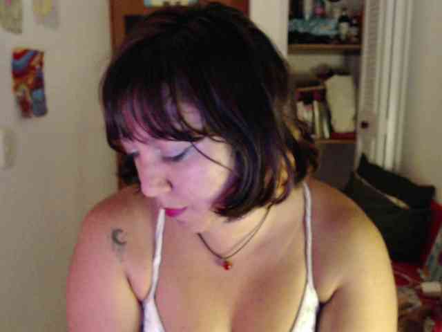 NanaBela webcam
