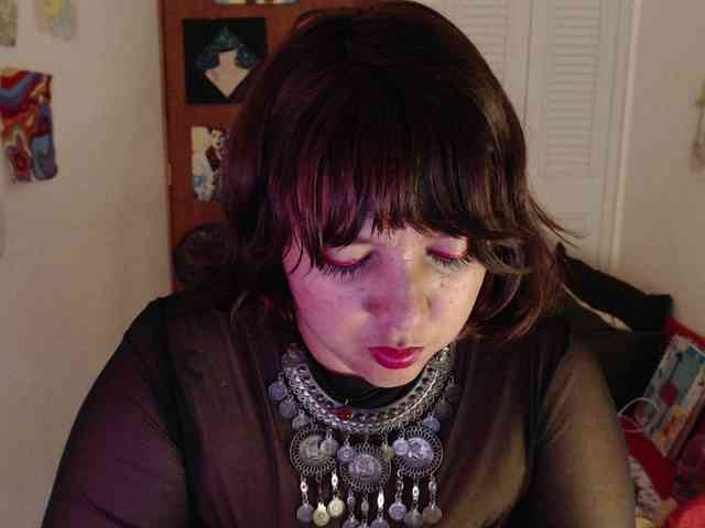 NanaBela webcam