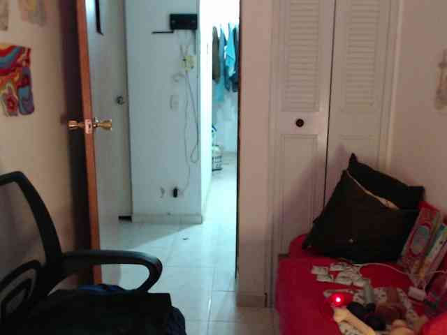 NanaBela webcam