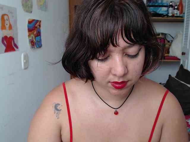 NanaBela webcam