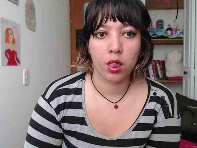 NanaBela webcam