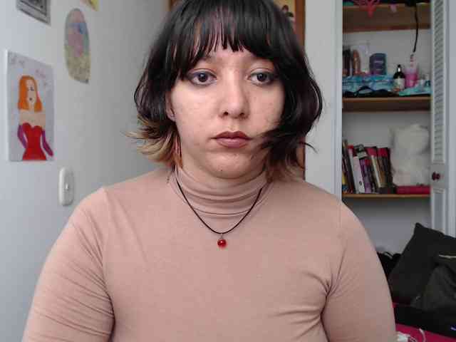 NanaBela webcam