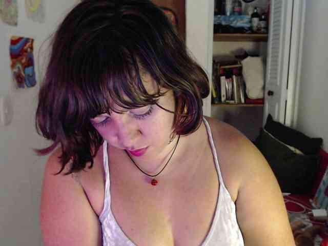 NanaBela webcam